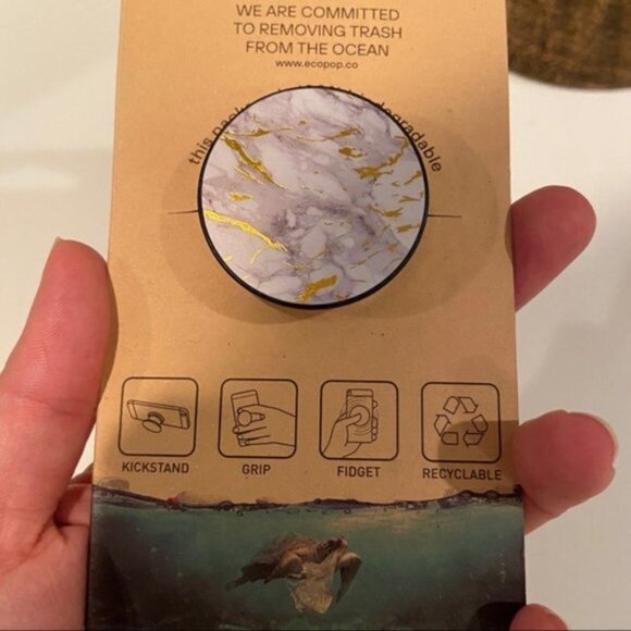 NWT gold and white marble phone grip - Picture 3 of 3